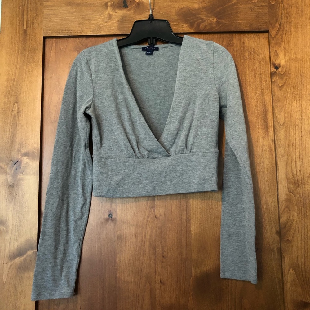 🔥4/$20🔥UK2LA grey crop top